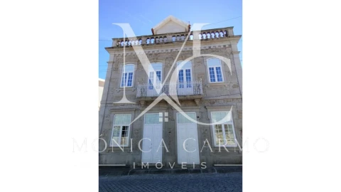 Moradia T6 para Venda em Fornos de Algodres