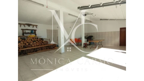 Moradia T6 para Venda em Fornos de Algodres