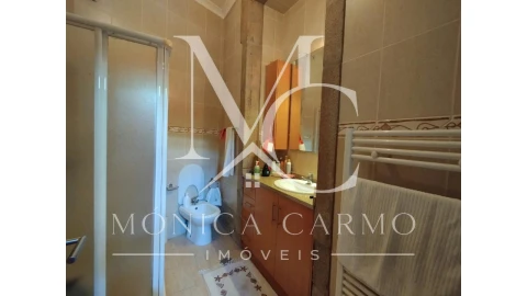Moradia T6 para Venda em Fornos de Algodres