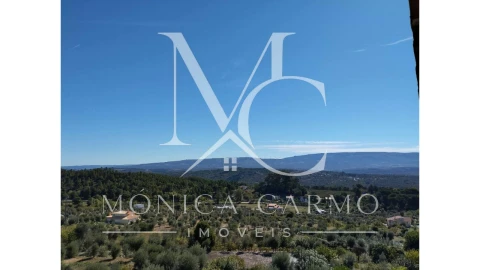Moradia T6 para Venda em Fornos de Algodres