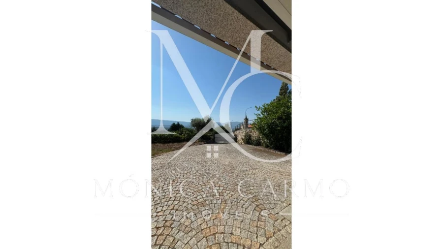 Moradia T6 para Venda em Fornos de Algodres Foto 8
