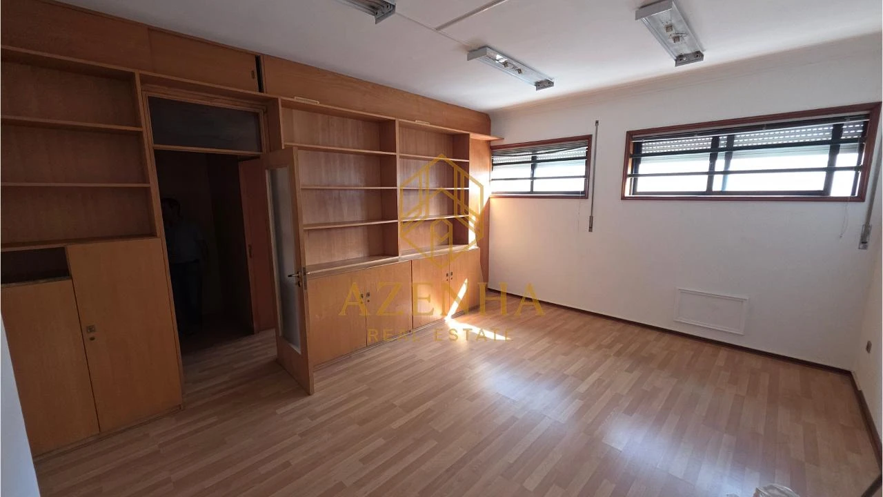 Escritório para Arrendamento em Cidade da Maia Foto 5