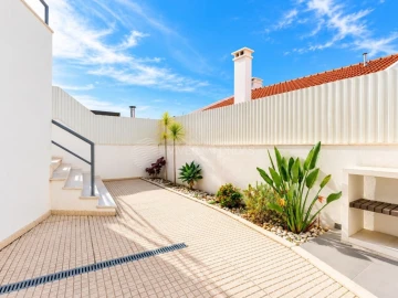 Moradia T4 para Venda em Caparica e Trafaria