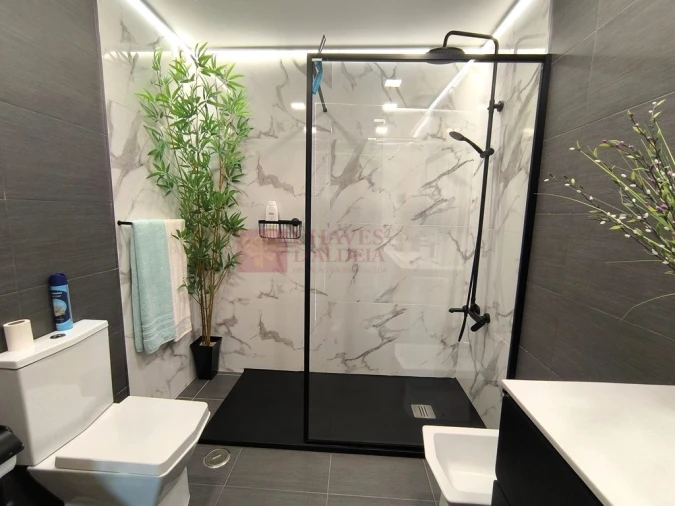 Apartamento T3 para Venda em São Pedro da Cadeira Foto 32