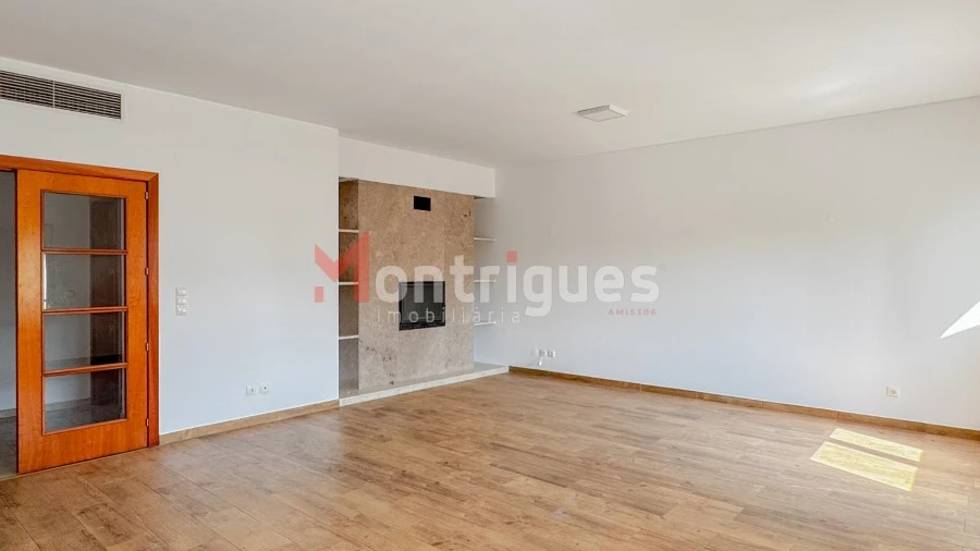 Apartamento T3 para Arrendamento em Parque das Nações