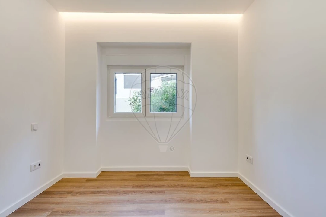 Apartamento T2 para Venda em Almada, Cova da Piedade, Pragal e Cacilhas Foto 10