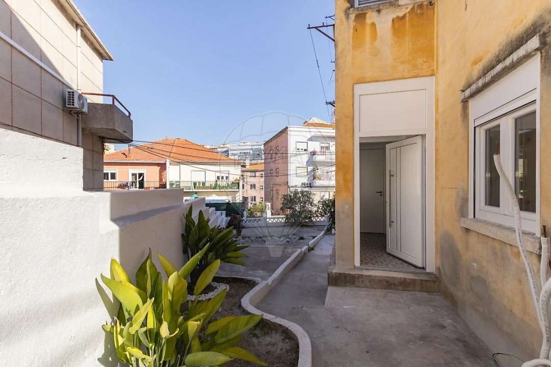 Apartamento T2 para Venda em Almada, Cova da Piedade, Pragal e Cacilhas Foto 28