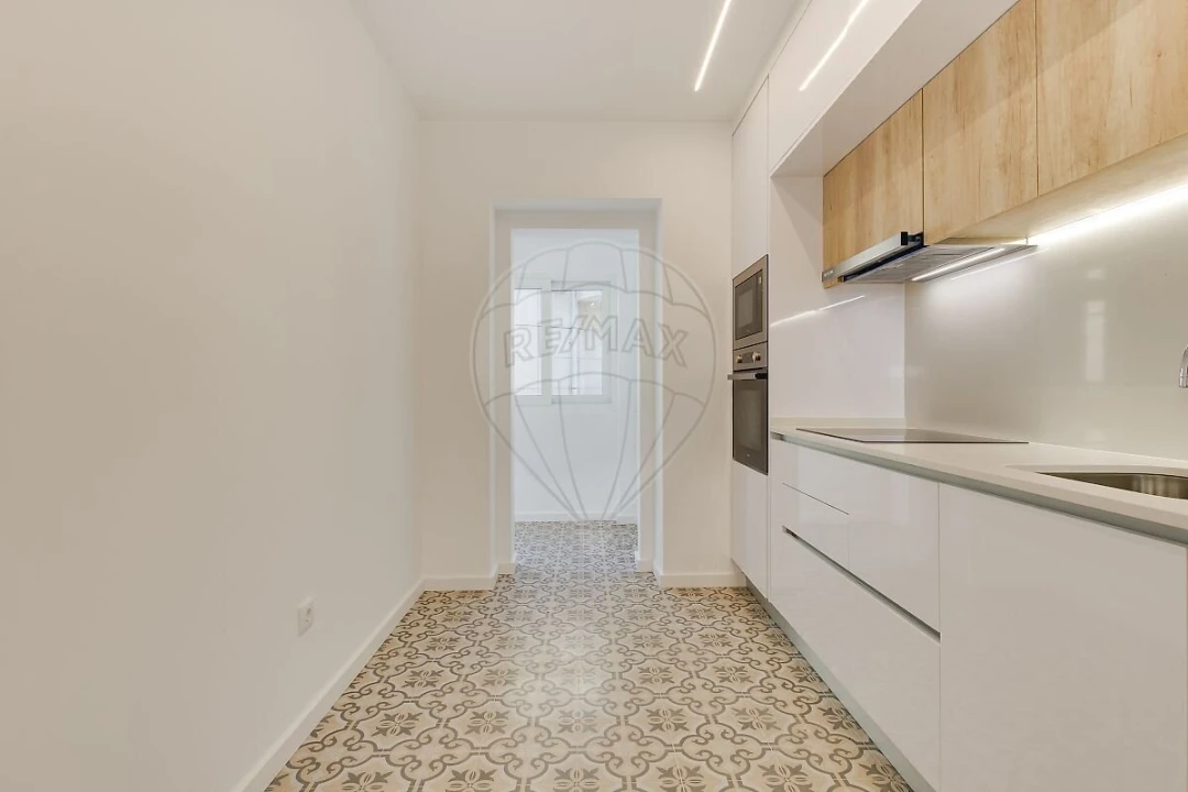 Apartamento T2 para Venda em Almada, Cova da Piedade, Pragal e Cacilhas Foto 4