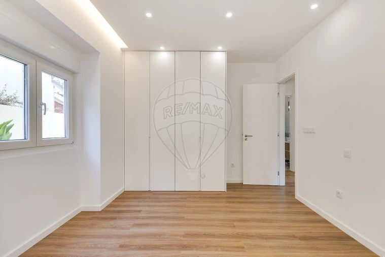 Apartamento T2 para Venda em Almada, Cova da Piedade, Pragal e Cacilhas Foto 14