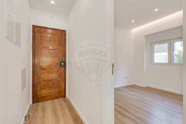 Apartamento T2 para Venda em Almada, Cova da Piedade, Pragal e Cacilhas Foto 8
