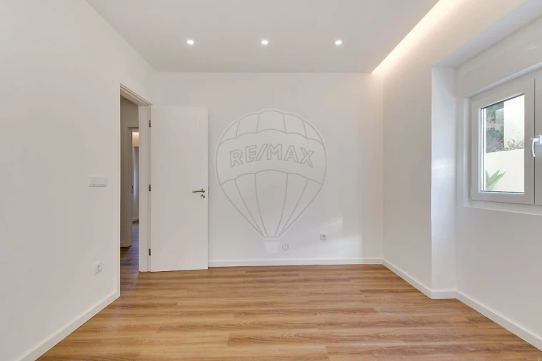 Apartamento T2 para Venda em Almada, Cova da Piedade, Pragal e Cacilhas Foto 21