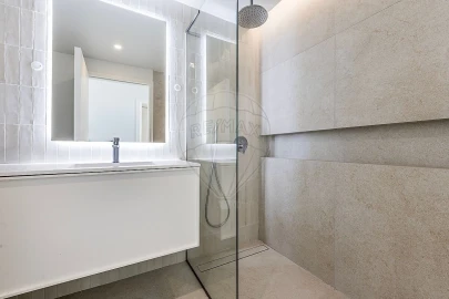 Apartamento T3 para Venda em Alvalade