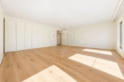 Apartamento T3 para Venda em Alvalade