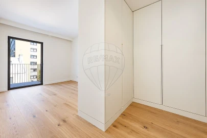 Apartamento T3 para Venda em Alvalade