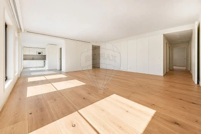 Apartamento T3 para Venda em Alvalade