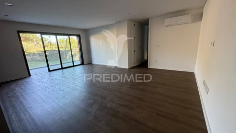 Apartamento T3 para Venda em Ferreiros e Gondizalves