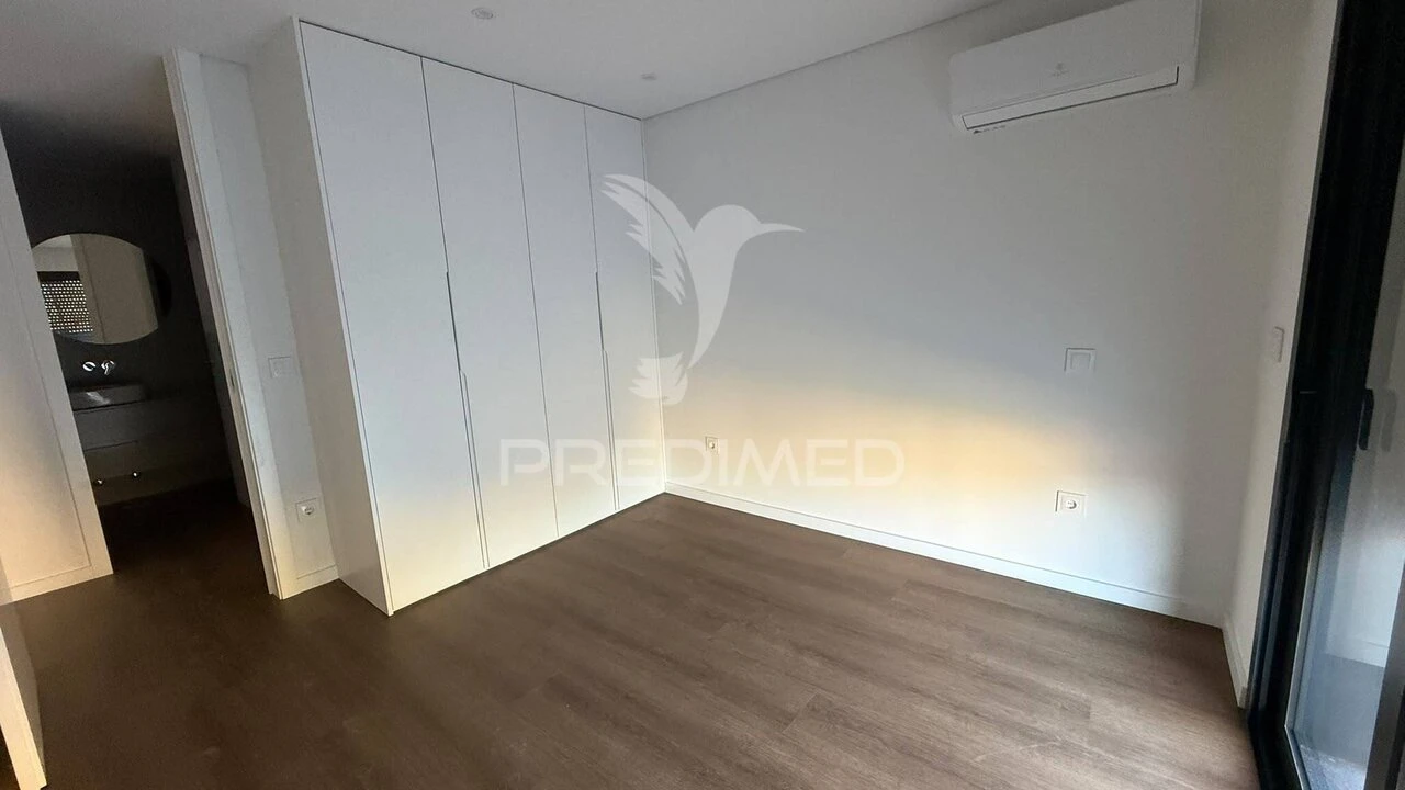 Apartamento T3 para Venda em Ferreiros e Gondizalves Foto 12