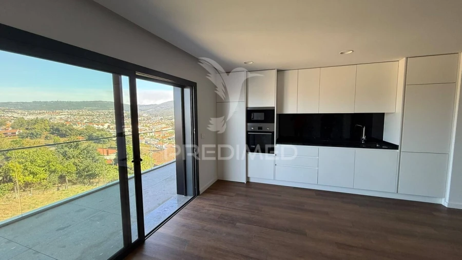 Apartamento T3 para Venda em Ferreiros e Gondizalves Foto 5