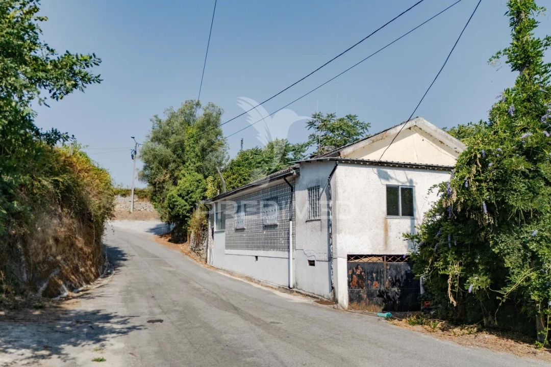 Moradia T2 para Venda em Águas Santas e Moure Foto 13