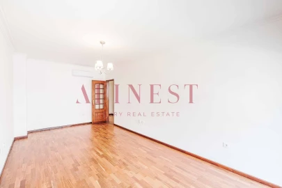 Apartamento T2 para Arrendamento em Cascais e Estoril