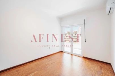 Apartamento T2 para Arrendamento em Cascais e Estoril