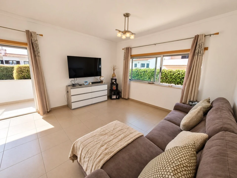 Apartamento T1 para Venda em Albufeira e Olhos de Água Foto 5