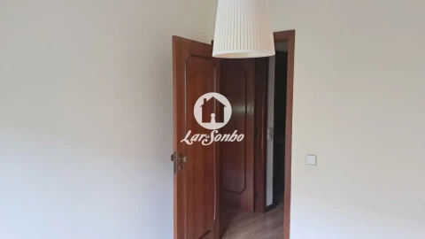 Apartamento T2 para Arrendamento em Paranhos