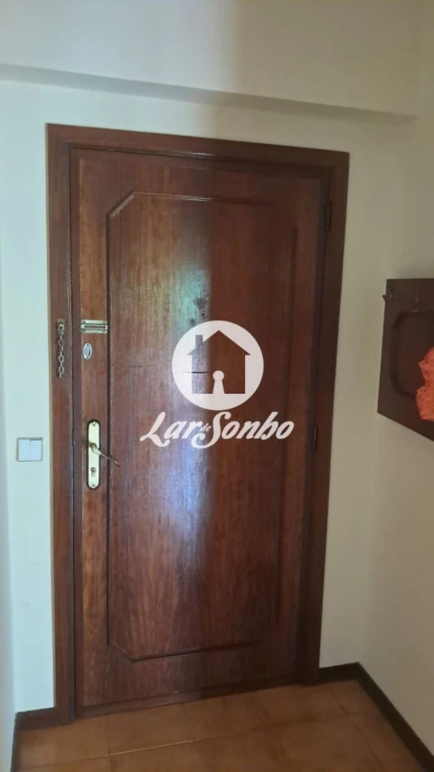 Apartamento T2 para Arrendamento em Paranhos