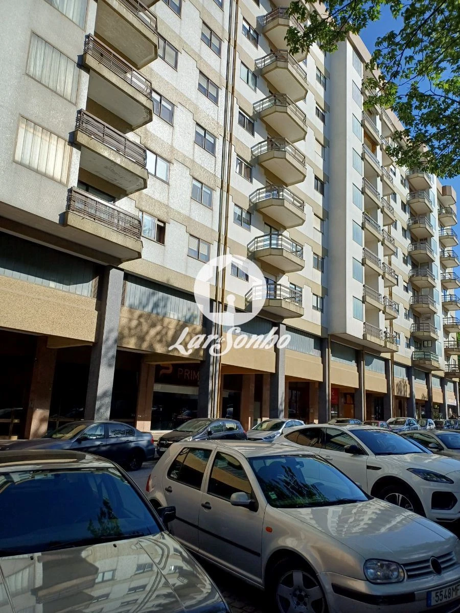 Apartamento T2 para Arrendamento em Paranhos Foto 27