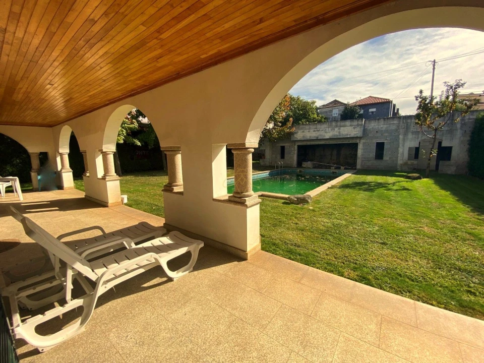 Moradia T6 para Venda em Vila Marim Foto 17