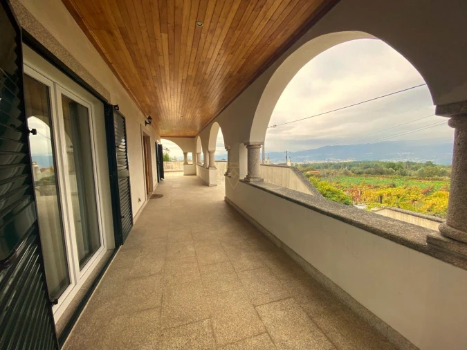 Moradia T6 para Venda em Vila Marim Foto 30