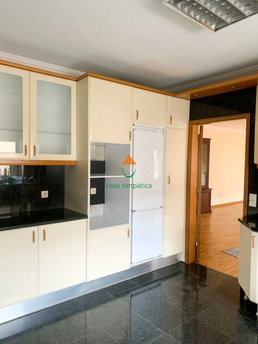 Apartamento T3 para Arrendamento em Gondomar (São Cosme), Valbom e Jovim Foto 8