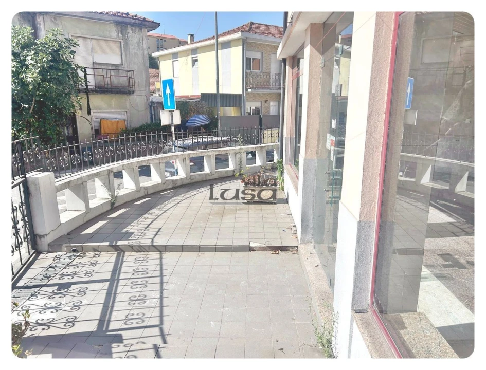 Apartamento T2 para Venda em Rio Tinto Foto 2