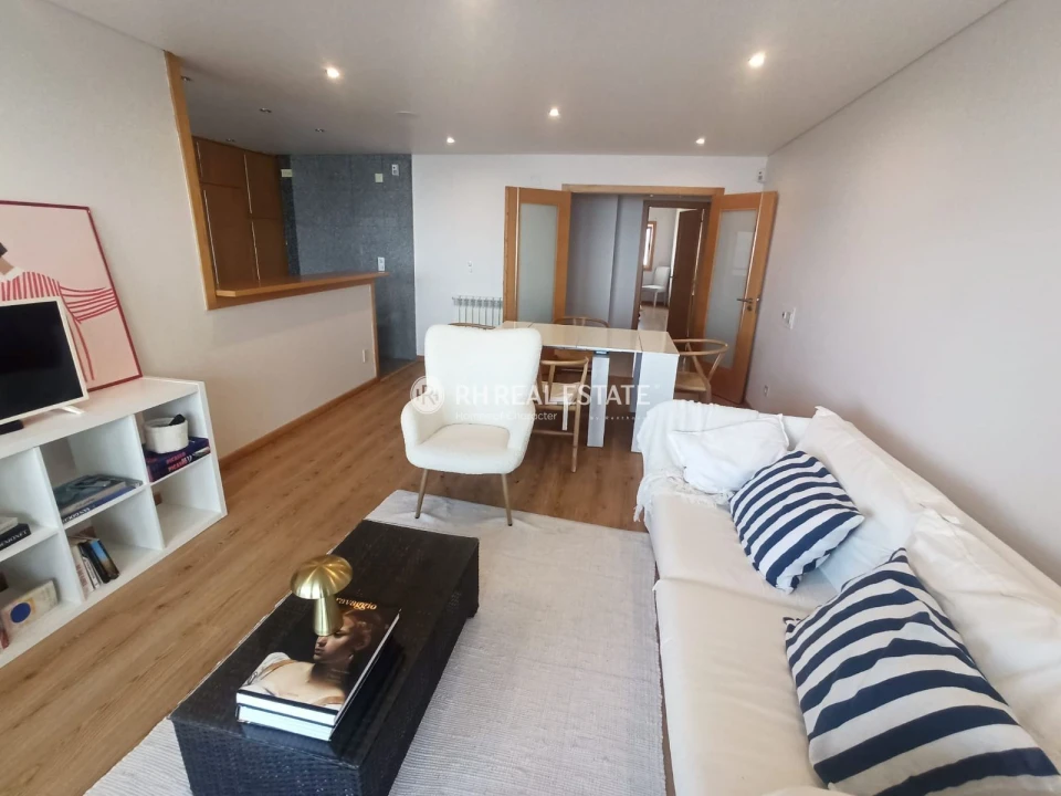 Apartamento T3 para Arrendamento em Buarcos Foto 1