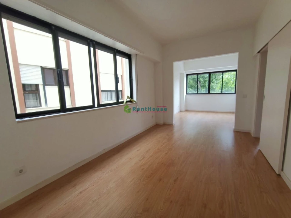 Apartamento T2 para Arrendamento em Buarcos Foto 4