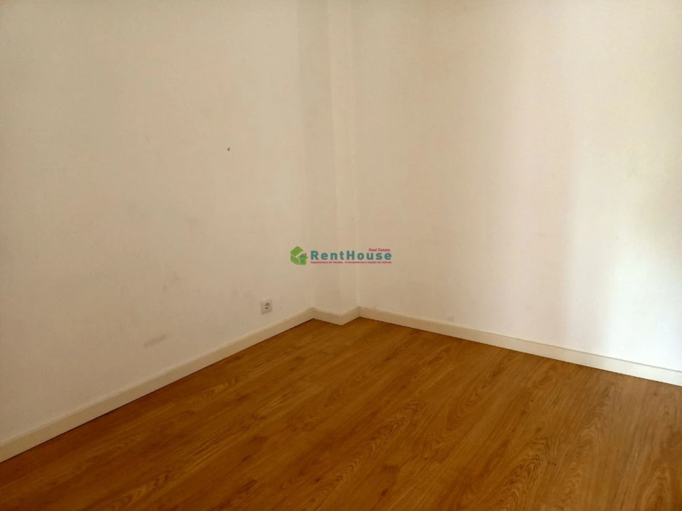 Apartamento T2 para Arrendamento em Buarcos Foto 11