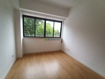 Apartamento T2 para Arrendamento em Buarcos