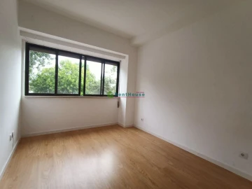Apartamento T2 para Arrendamento em Buarcos