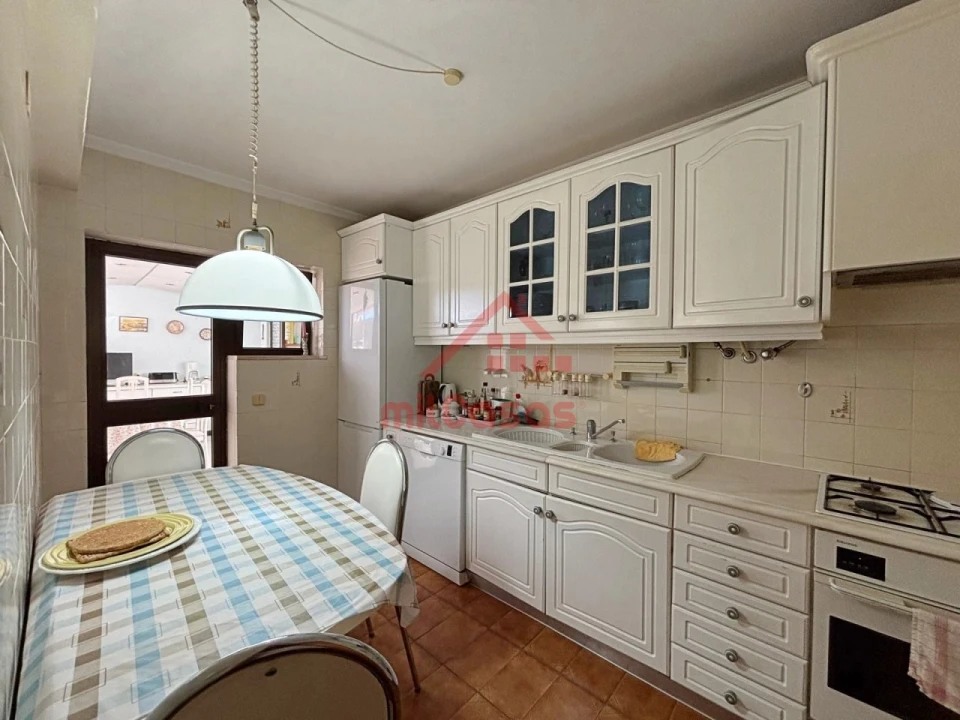Apartamento T3 para Arrendamento em Silves Foto 13