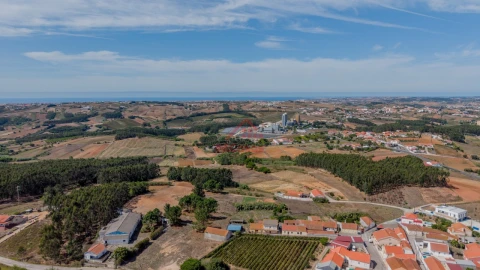 Moradia T4 para Venda em Campelos e Outeiro da Cabeça
