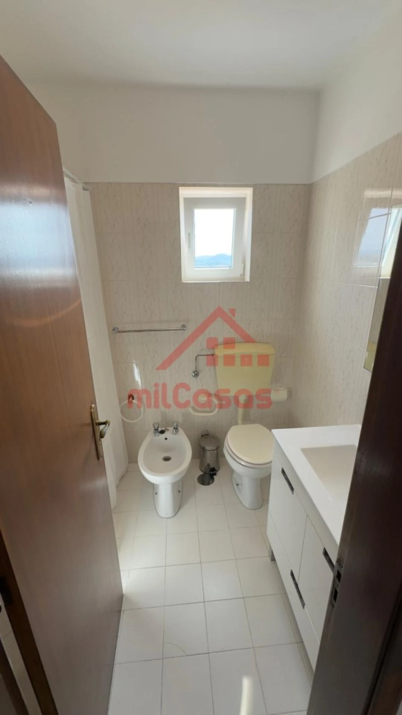 Apartamento T3 para Arrendamento em Santa Maria, São Pedro e Matacães Foto 13