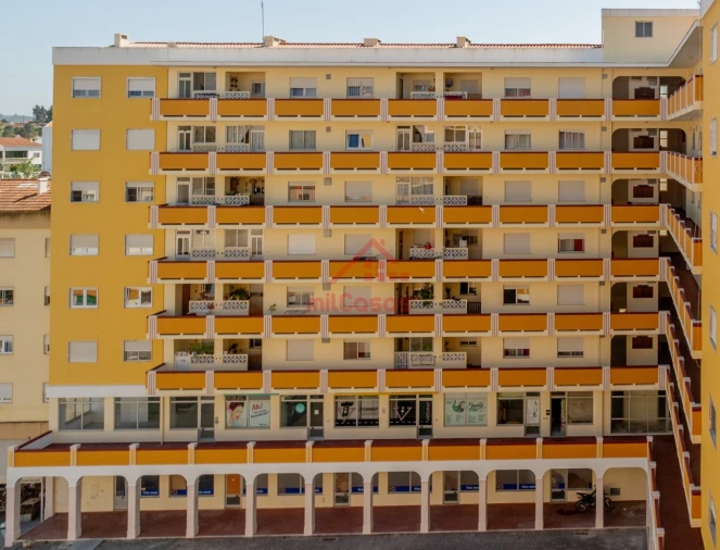 Apartamento T3 para Arrendamento em Santa Maria, São Pedro e Matacães Foto 2