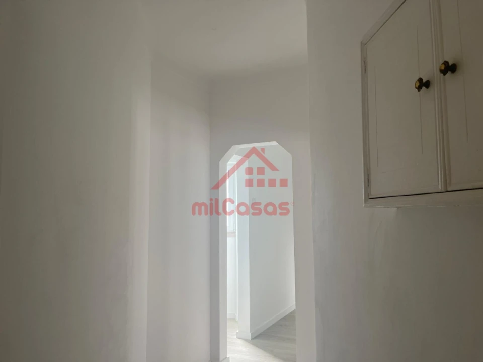 Apartamento T2 para Venda em São Vicente Foto 13