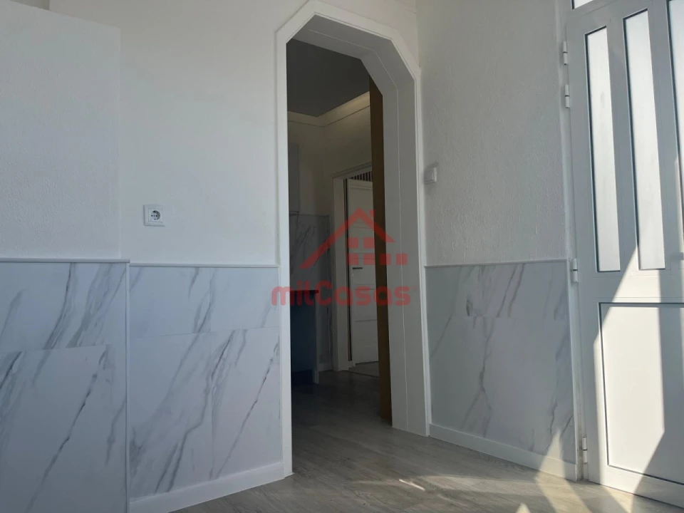 Apartamento T2 para Venda em São Vicente Foto 22