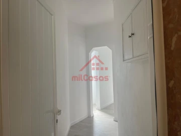 Apartamento T1 para Venda em São Vicente