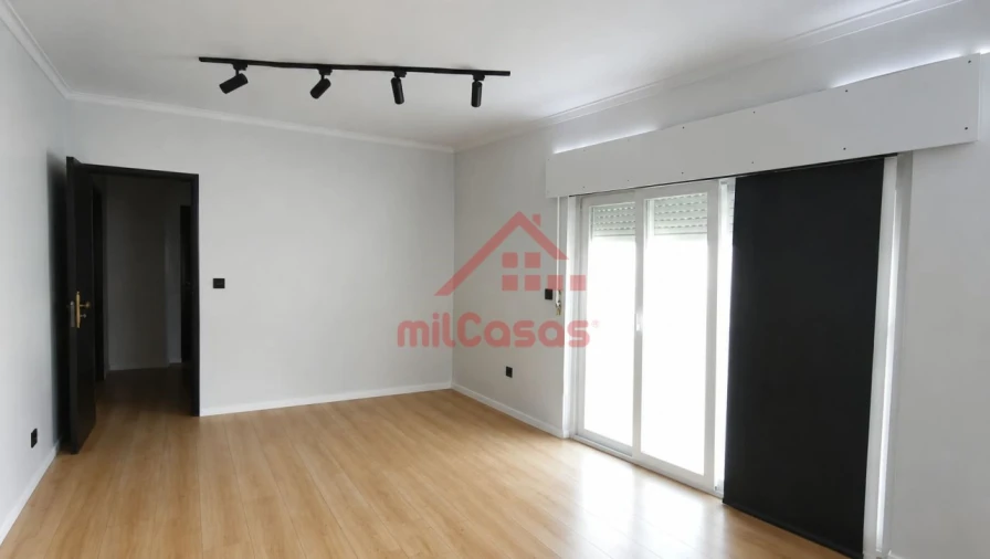 Apartamento T3 para Venda em Ramada e Caneças Foto 17