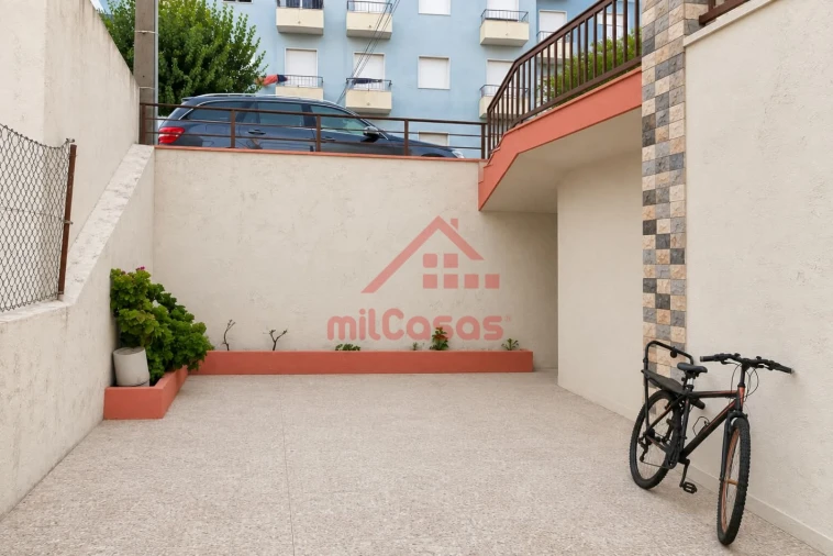 Apartamento T3 para Venda em Ramada e Caneças Foto 18