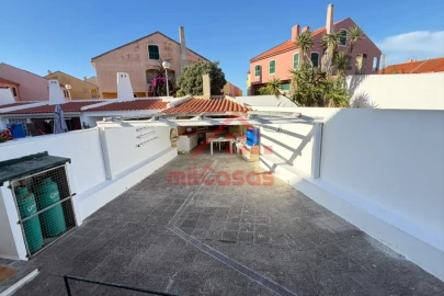Apartamento T2 para Arrendamento em Atouguia da Baleia