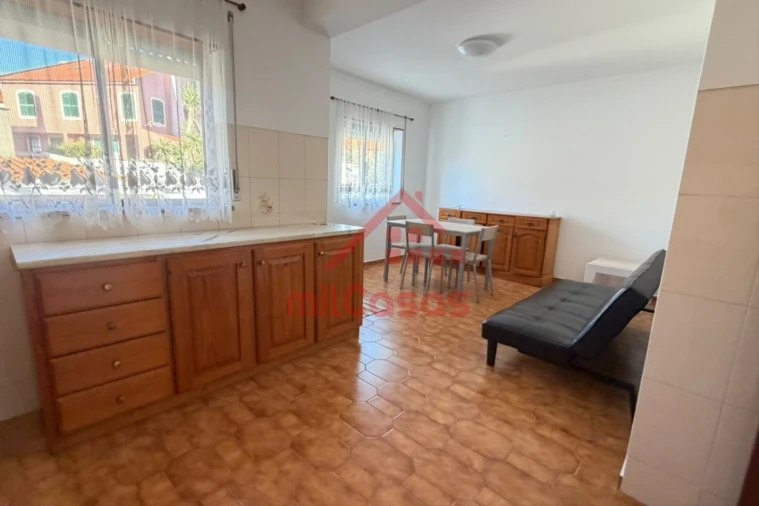 Apartamento T2 para Arrendamento em Atouguia da Baleia Foto 6