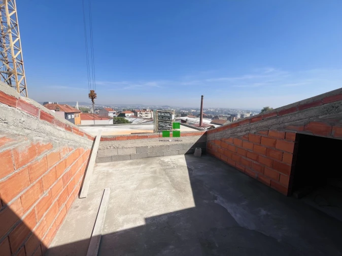 Apartamento T3 para Venda em Campanhã Foto 3
